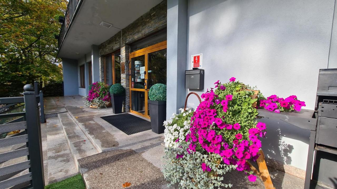 H&R Polaris Szczawnica Bed & Breakfast Exterior photo